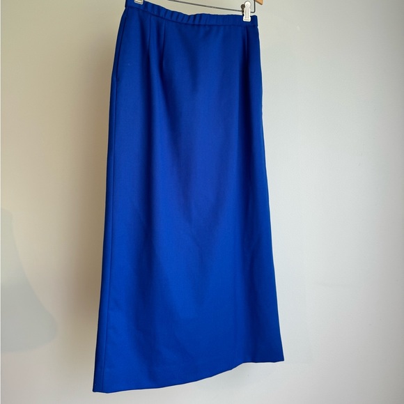 Pendleton women’s blazer and skirt set. - Picture 13 of 13